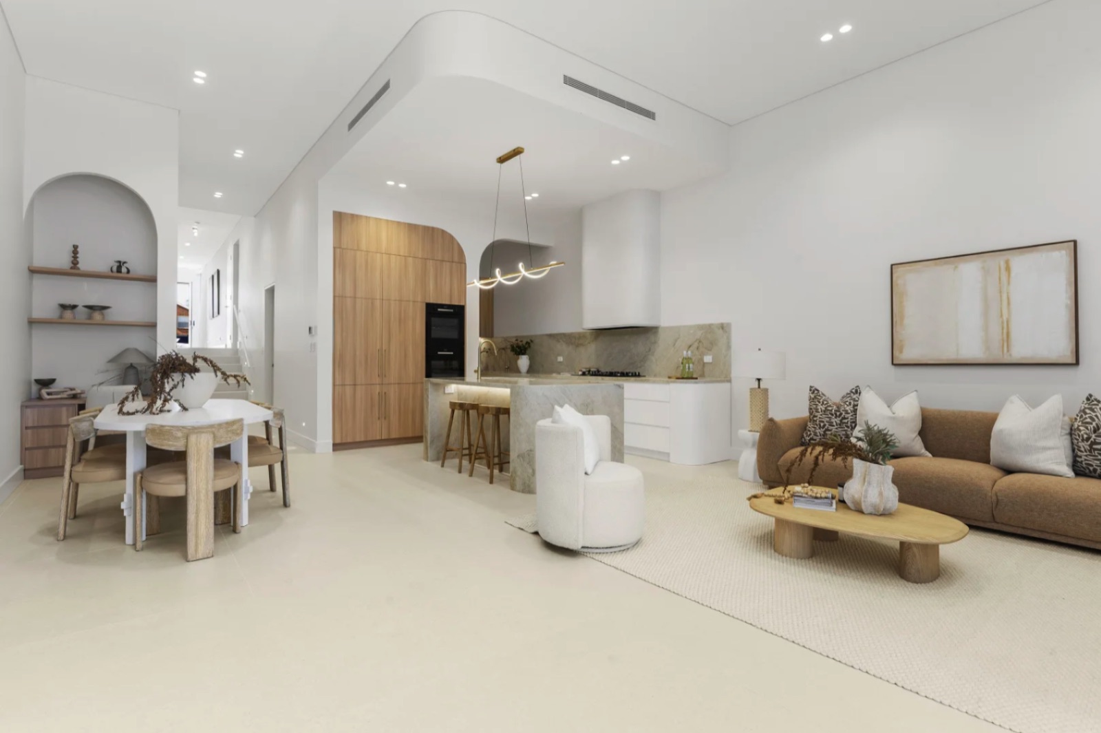 Architectural Designer Home in Sylvania — photo 2