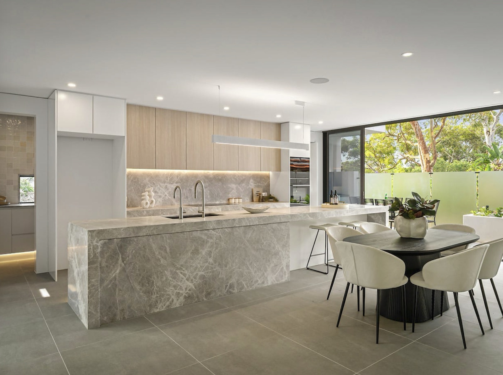 Kyle Bay House — Luxury New Build Steps to the Waterfront — photo 3