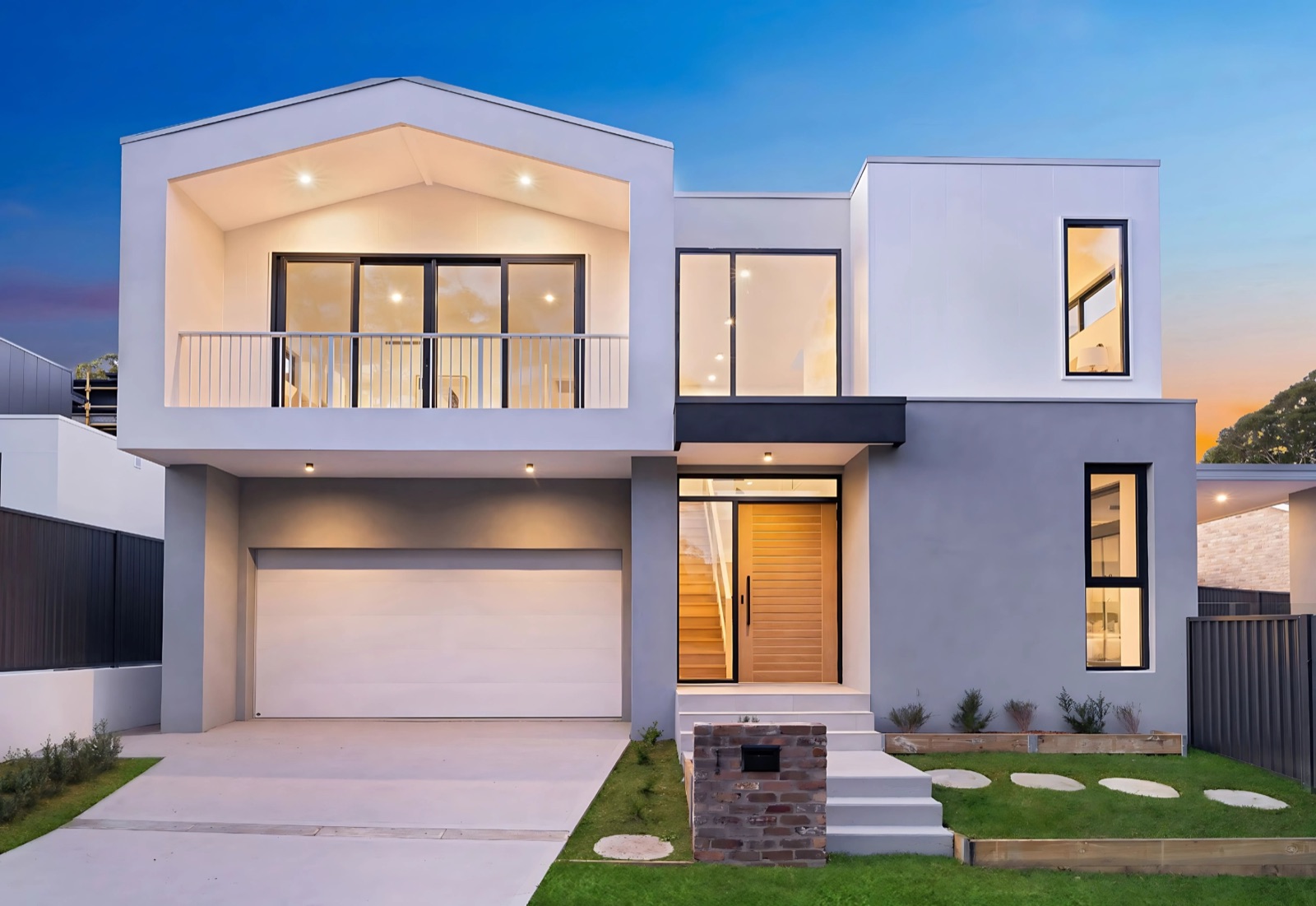 Luxurious 5 Bed Retreat + Pool near Gymea Village